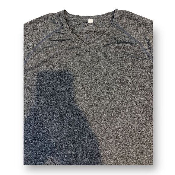 Lululemon V Neck Tee Size Large - Picture 2 of 5